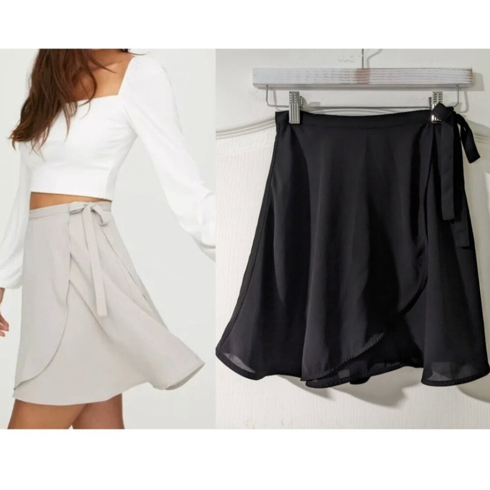(flaws) Aritzia Sunday Best | Ariel ballet wrap skirt in Black